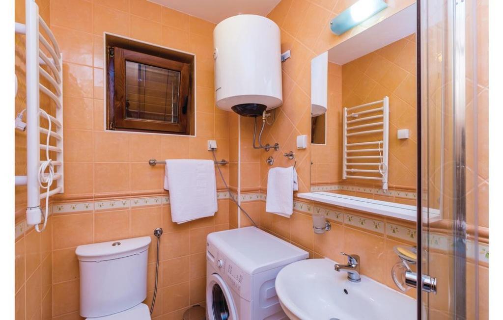Port Adria Apartments Kamenari Extérieur photo